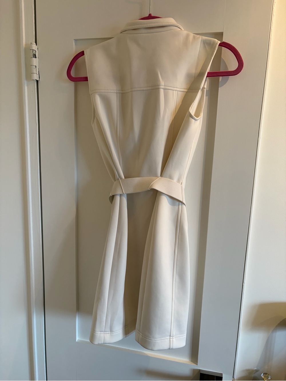 Tommy Hilfiger Sleeveless Zip-Front Belted Mini Dress in White size 2 - Picture 4 of 6